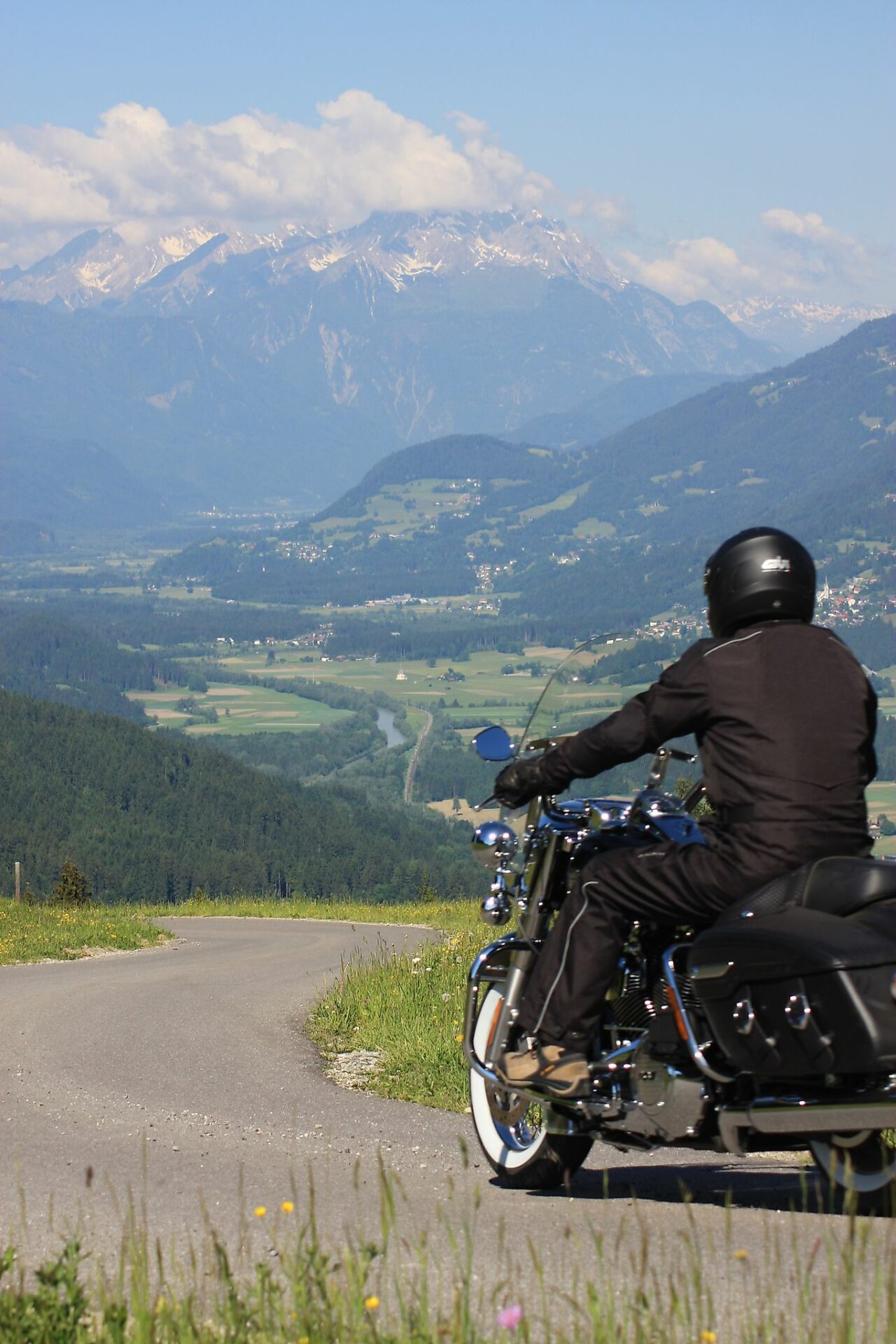 motorradland_kaernten-web_(f)_Hinterschuster_(c)_Kaernten-Werbung